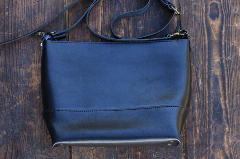 Plecu soma ar slēdzēju