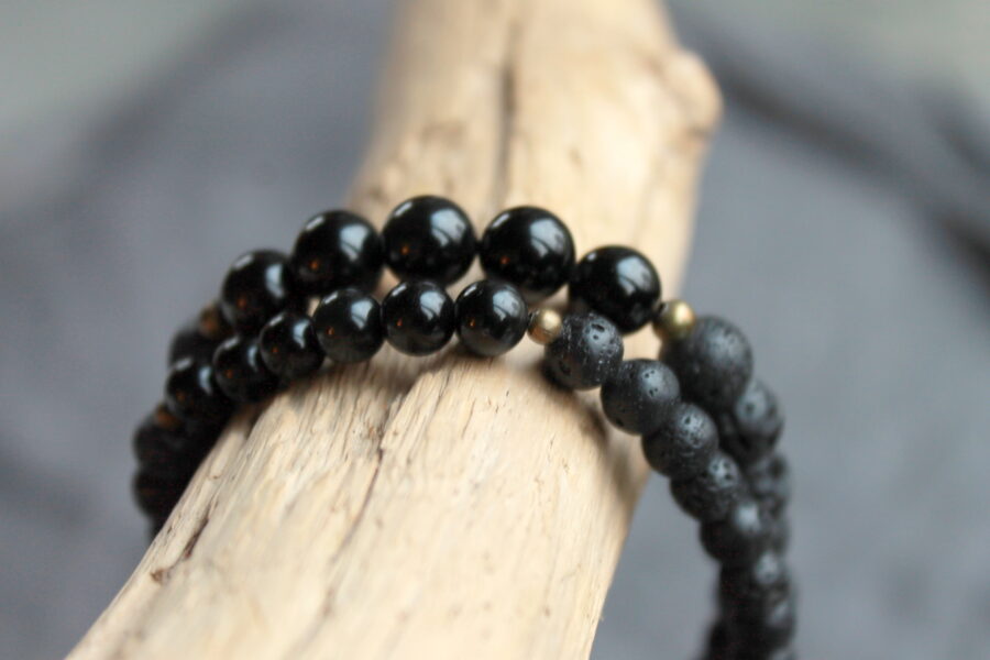 Obsidiāna un lavas akmens aproce. 6 mm