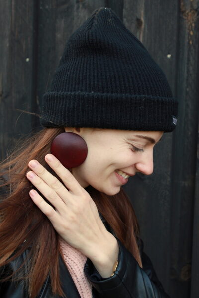 Round leather earrings. 6 cm burgundy